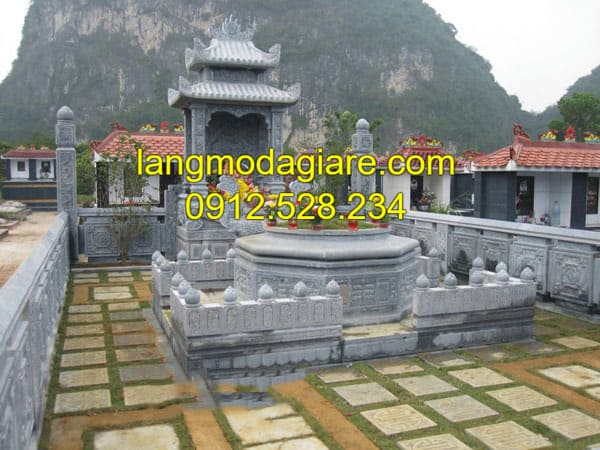 Khu mộ đá hoa cương tại Vĩnh Long