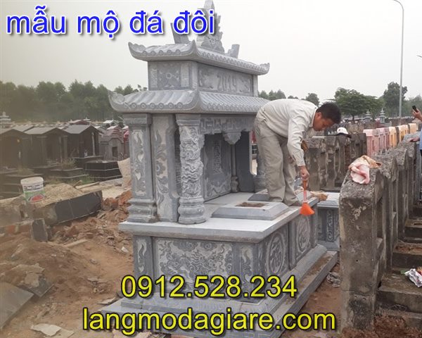 Lắp đặt mẫu mộ đá đôi tại Phú Thọ