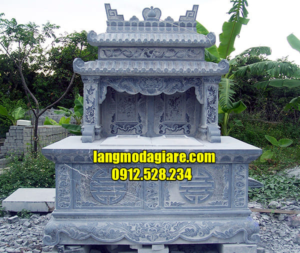 Lắp đặt mộ đá đôi xanh rêu tại Ninh Vân Ninh Bình