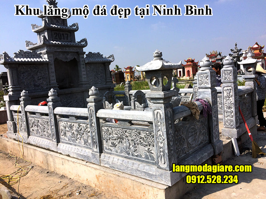 Khu lăng mộ đá đẹp tại Ninh Bình