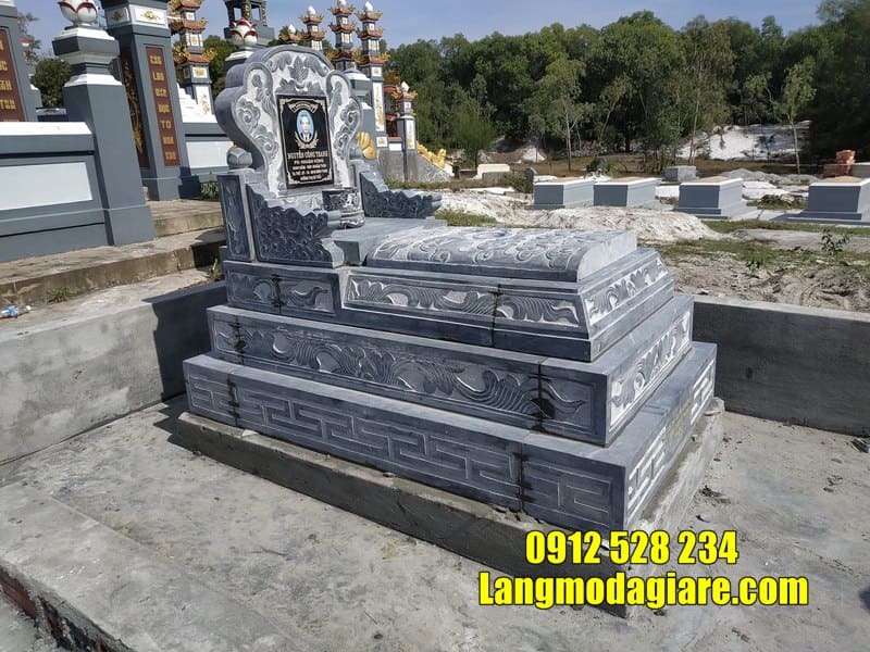 Địa chỉ lắp đặt mộ đá xanh uy tín tại Ninh Vân