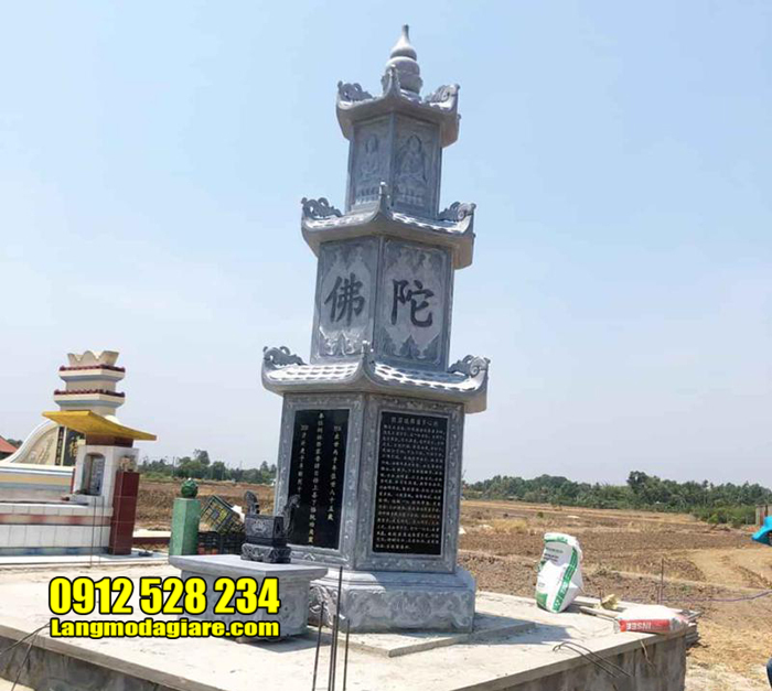 mộ tháp đá ở Bình Phước