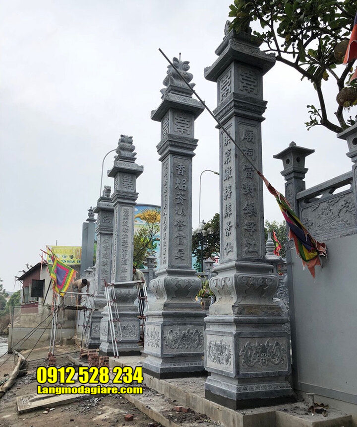 cột cổng chùa